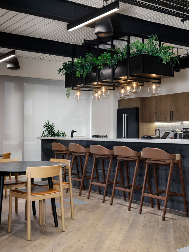 Luxury-office-design-london-aspect-ratio-1980-2640