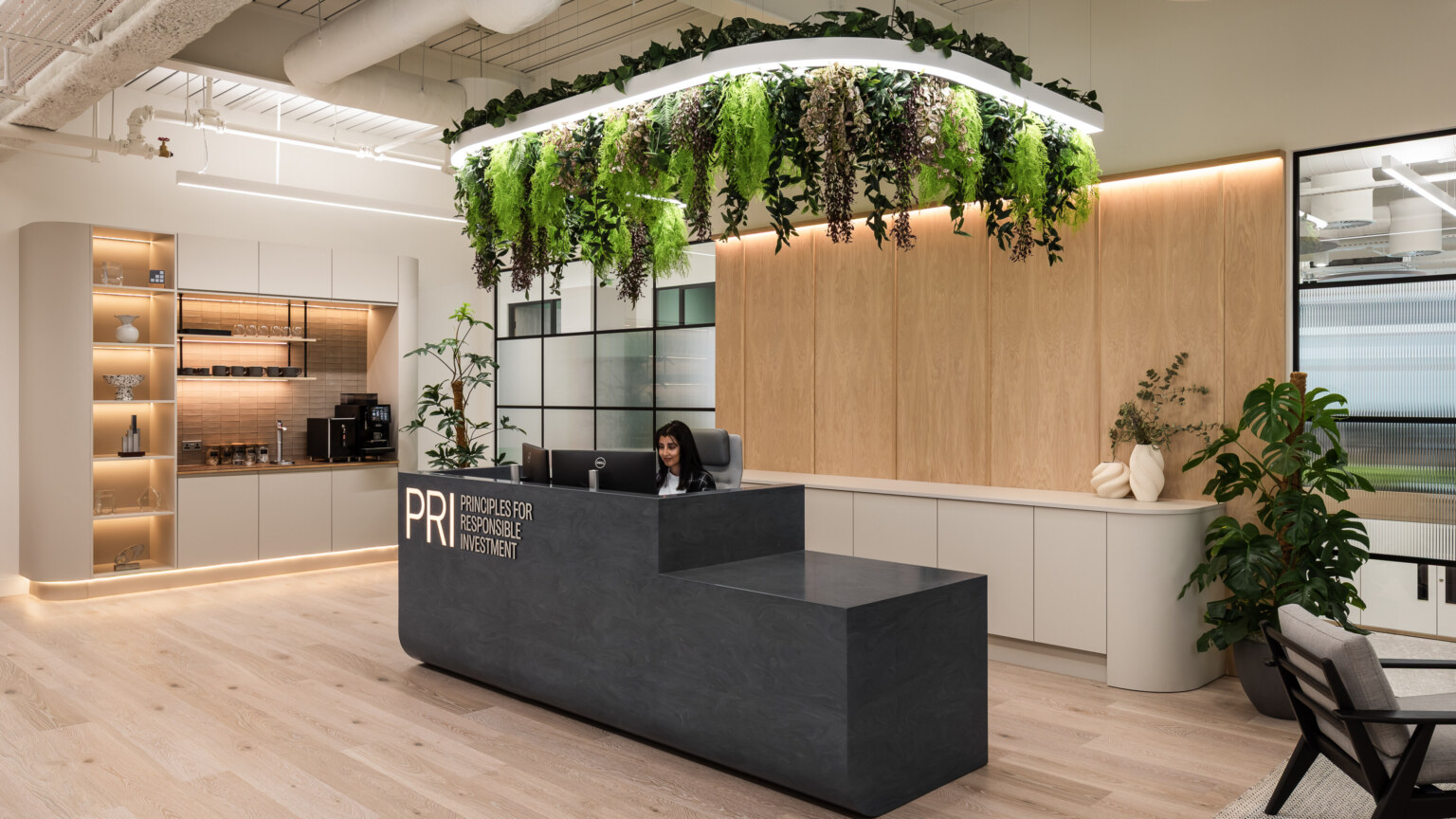 Office-fit-out-for-financial-firm-PRI-2-aspect-ratio-3840-2160