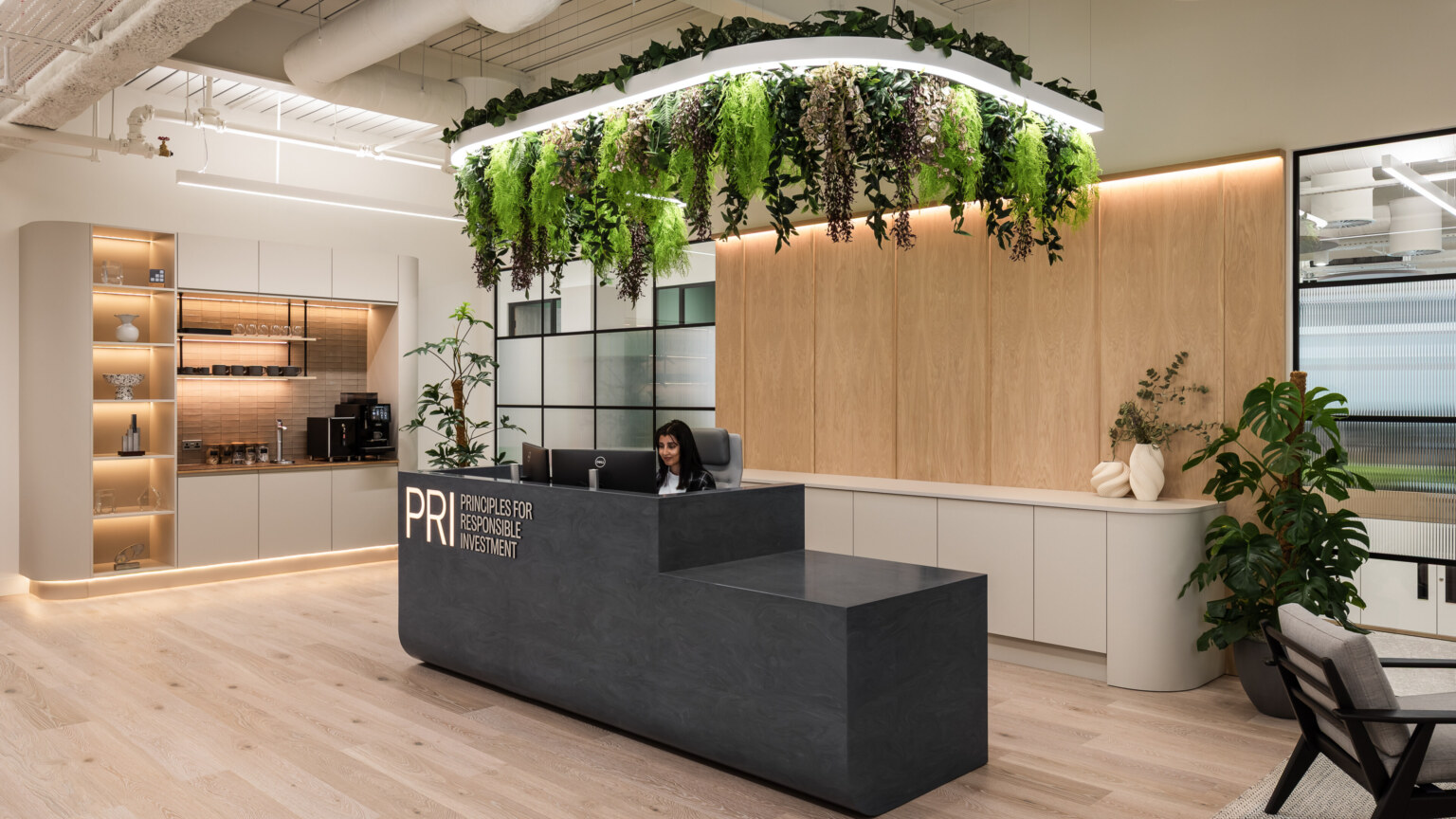 Office-fit-out-for-financial-firm-PRI-2-aspect-ratio-3840-2160